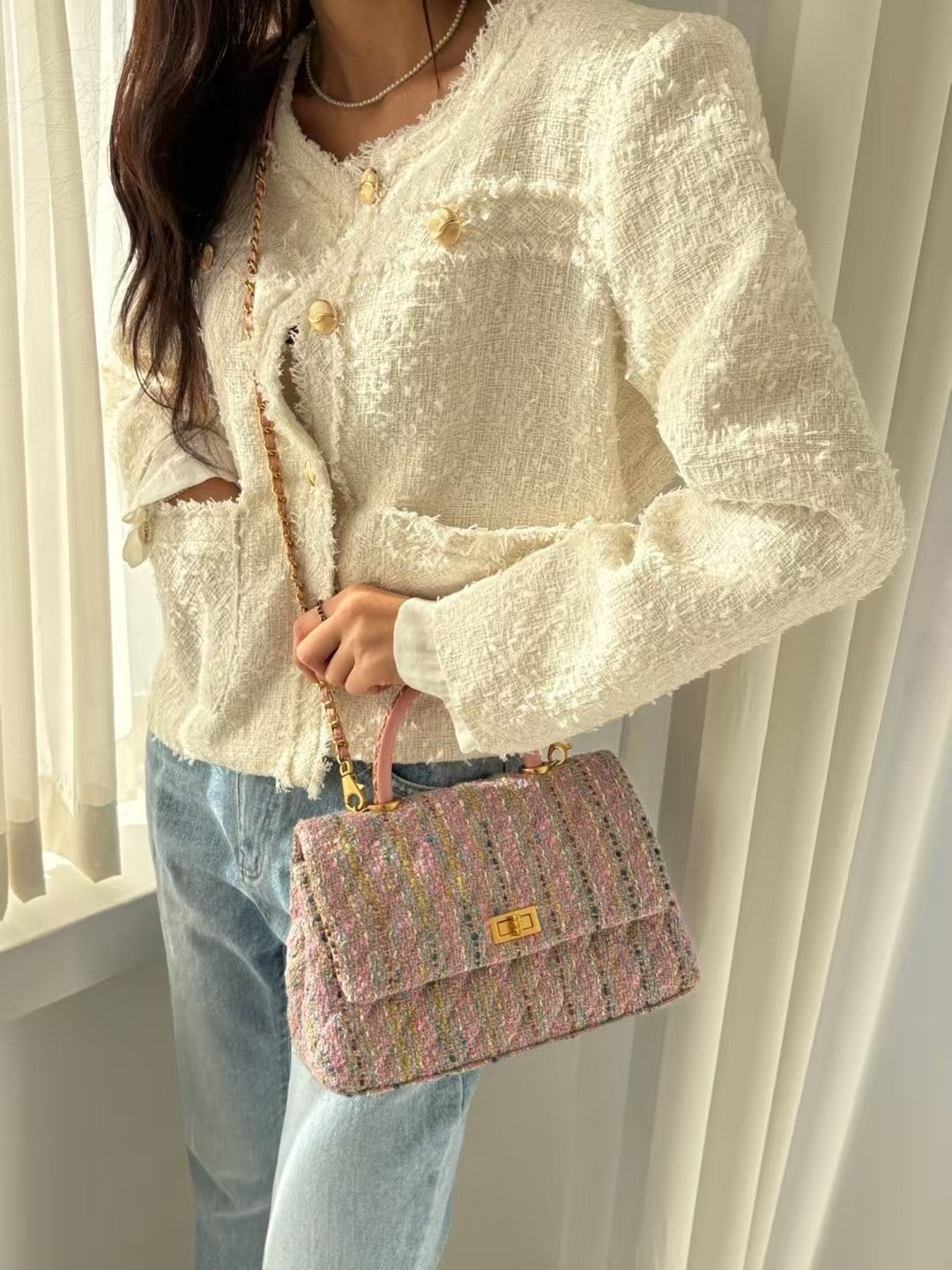 ⁺ ⁺ ⁺ ˖◛⁺⑅2025 SS Collection♡⑅⁺◛˖ ˚ ༘♡
Sincere’s choice 💫
Tweed handbag
靚款😍手拎/斜揹兩用
💕pre-order only