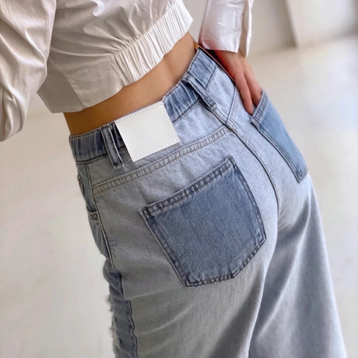 High-Waist Ripped Straight Jeans 破洞直筒牛仔褲|街頭風格 × 時尚態度