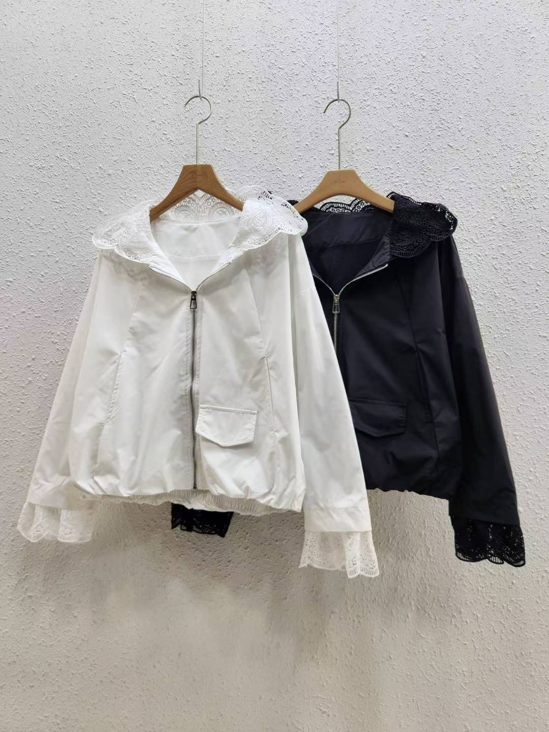 🌸 Lace Trim Hooded Jacket 蕾絲邊連帽外套