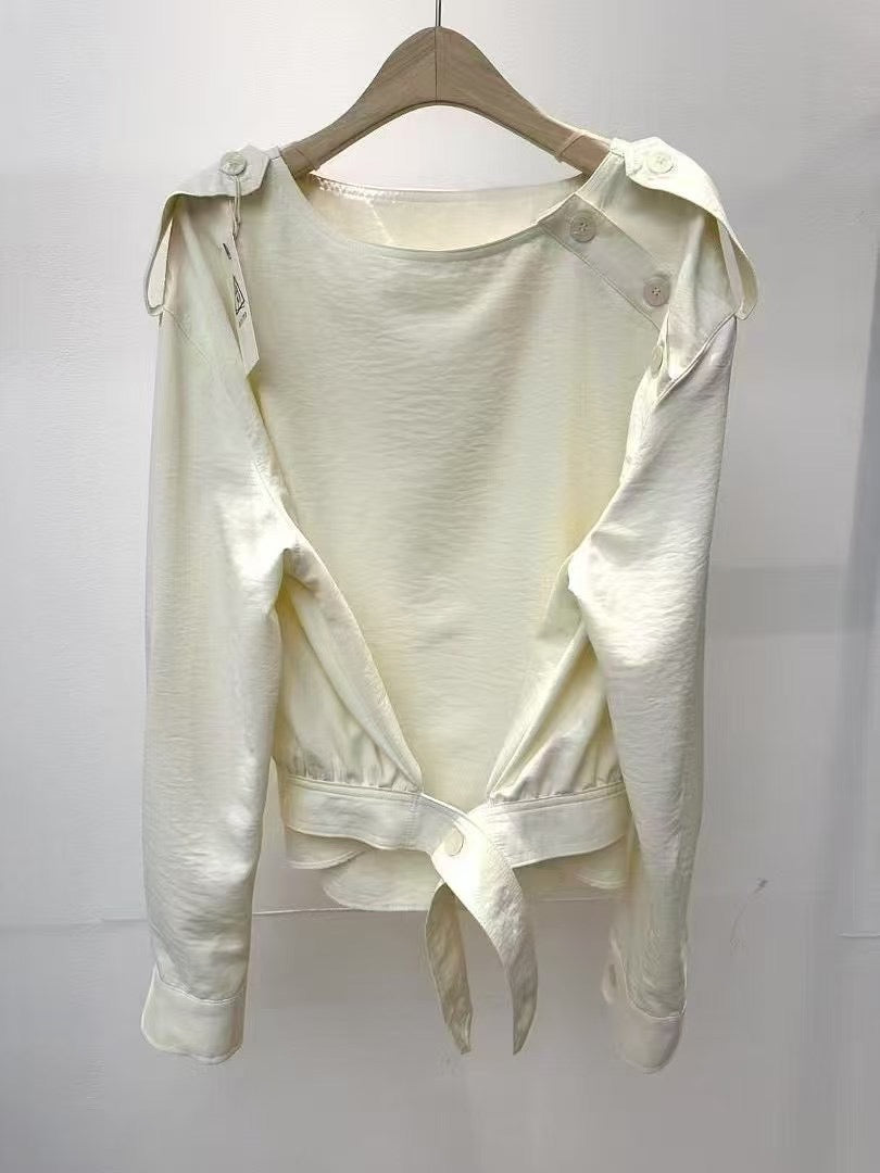 Tencel feel crew neck blouse