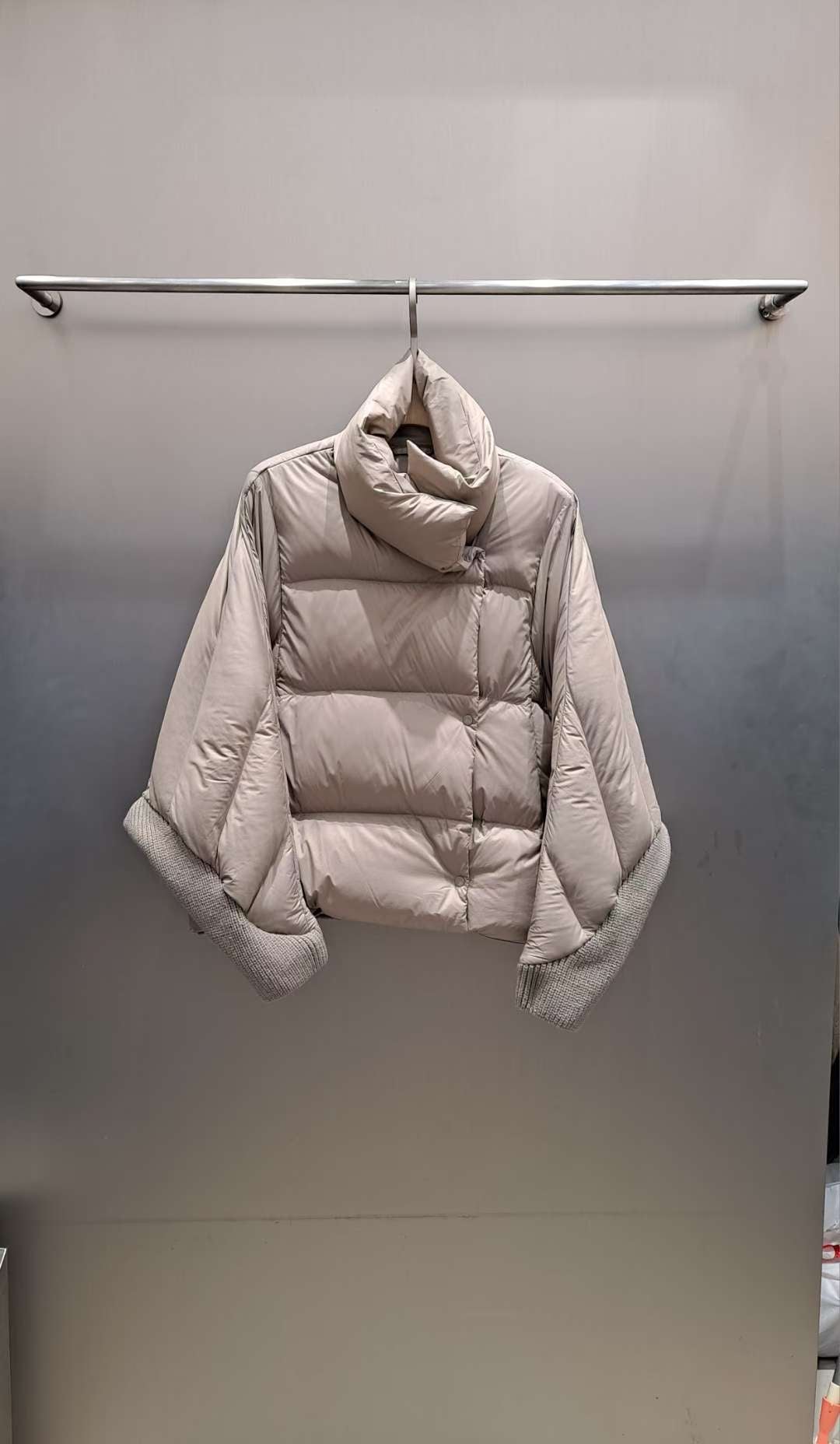 ✨【Cape Down Jacket · 羽絨斗篷外套】✨