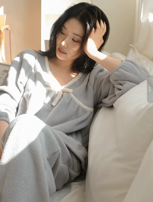 "D003" J’eu Low-Neck Lace Pajama Set ✨