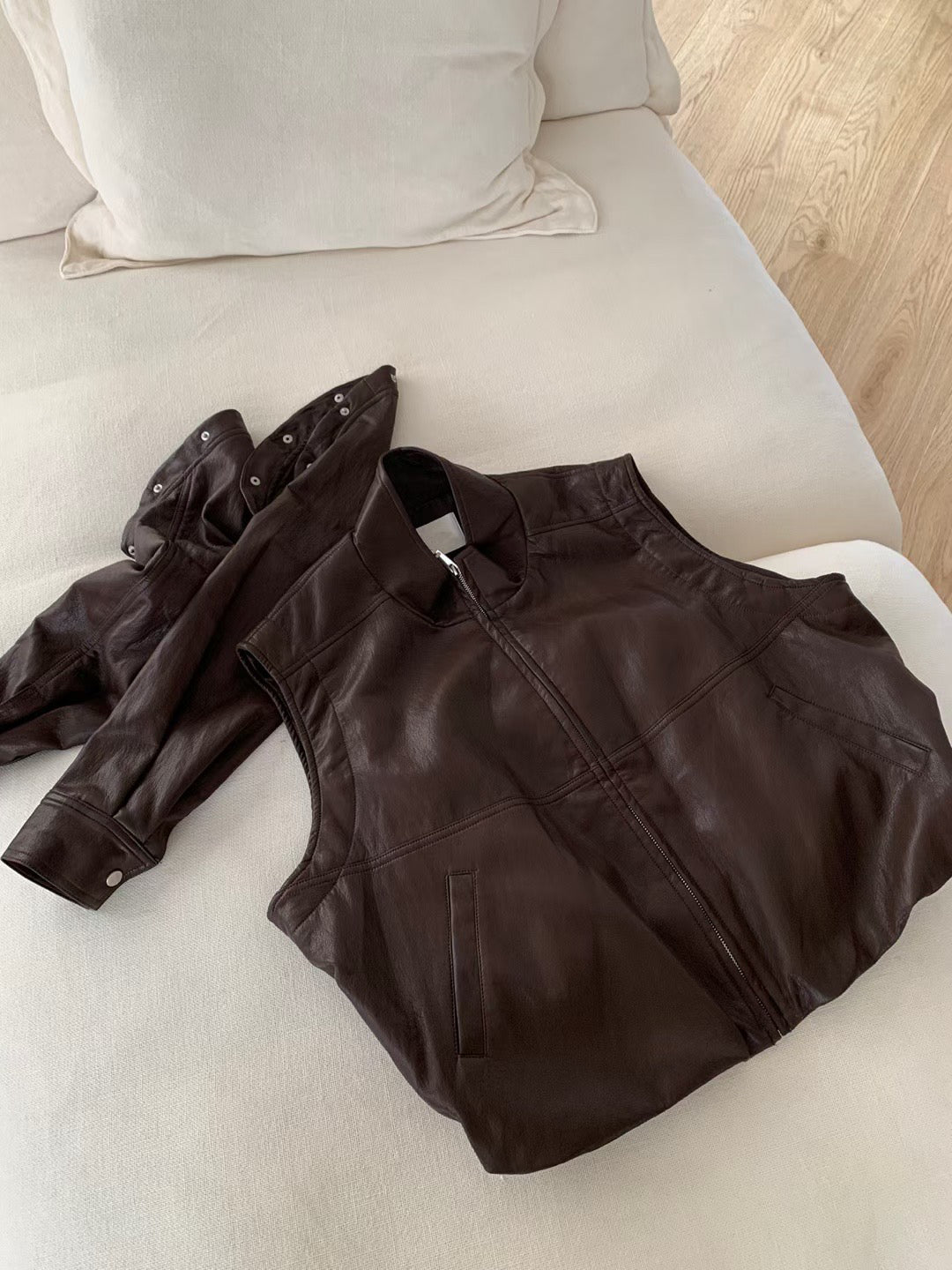Trendy Faux-Leather Vest Convertible Zip Jacket 可拆袖仿皮拉鍊外套