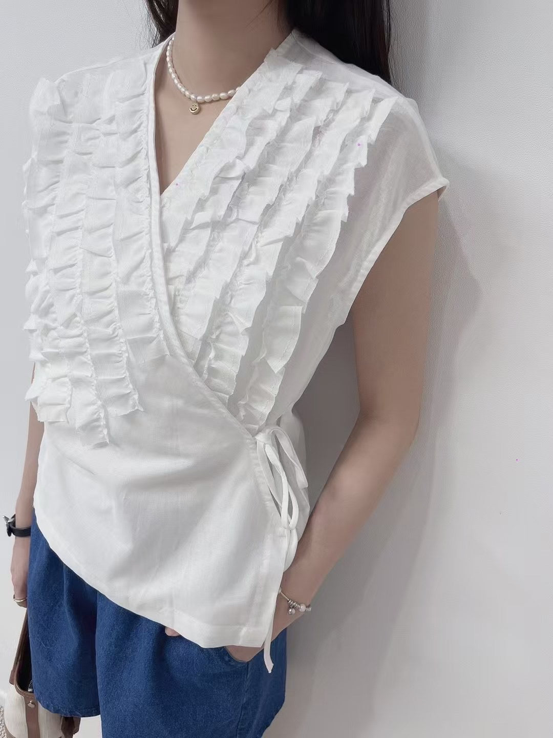 ✨ 荷葉綁帶背心|Ruffle Wrap Vest