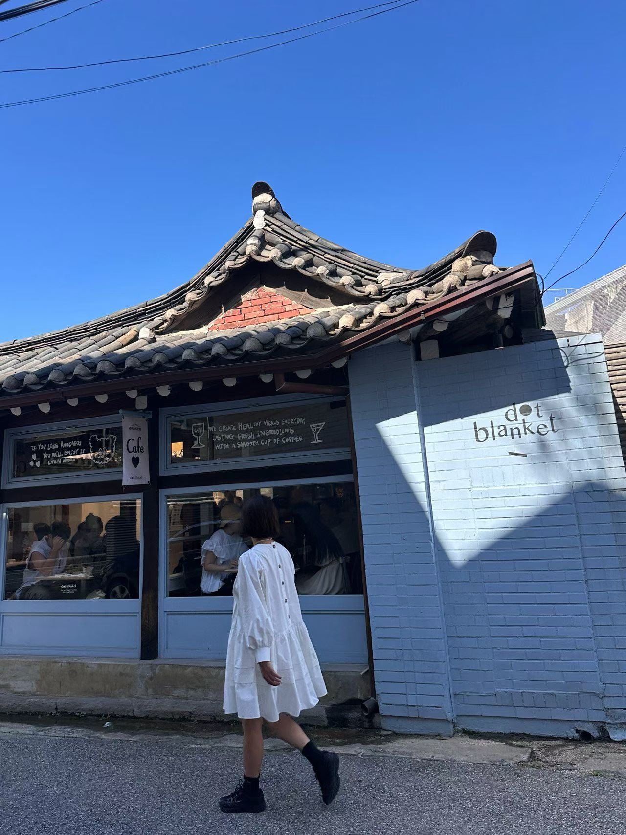 ✨ Back Button Flowy Dress 後扣設計寬鬆連身裙