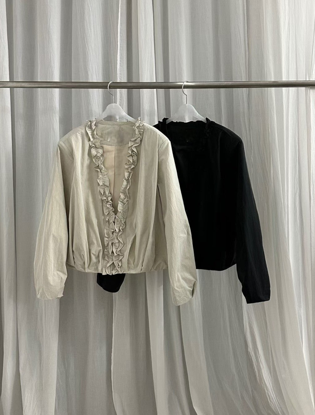Elegant Ruffle Trim Blouse 優雅荷葉邊上衣