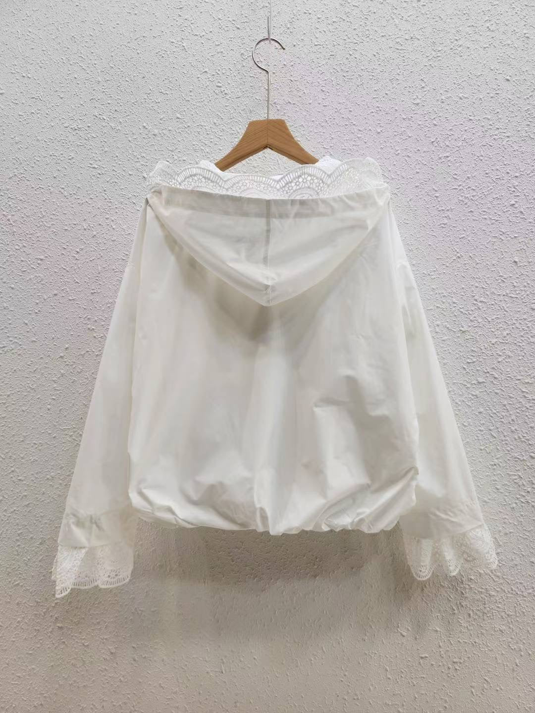 🌸 Lace Trim Hooded Jacket 蕾絲邊連帽外套