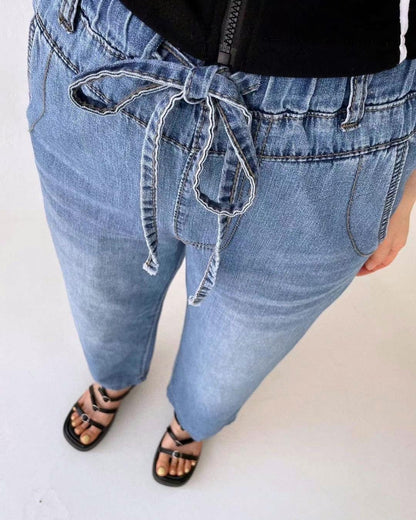 直身闊腳薄滑牛仔褲😍 
Loose straight denim