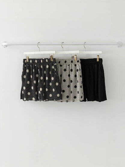 Summer Must-Have: Versatile Shorts 夏日必備百搭短褲