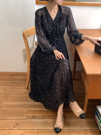 ✨【Floral Pleated Long Dress · 碎花雪紡百摺長裙】✨