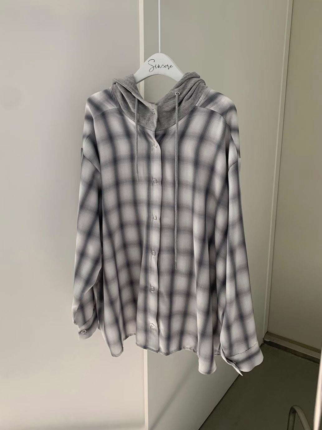 🌿 Hooded Plaid Shirt Jacket

連帽格仔襯衫外套