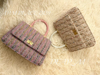 ⁺ ⁺ ⁺ ˖◛⁺⑅2025 SS Collection♡⑅⁺◛˖ ˚ ༘♡ 
Sincere’s choice 💫

Tweed handbag

靚款😍手拎/斜揹兩用

💕pre-order only
