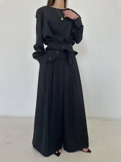 Tencel feel crew neck blouse