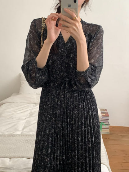 ✨【Floral Pleated Long Dress · 碎花雪紡百摺長裙】✨