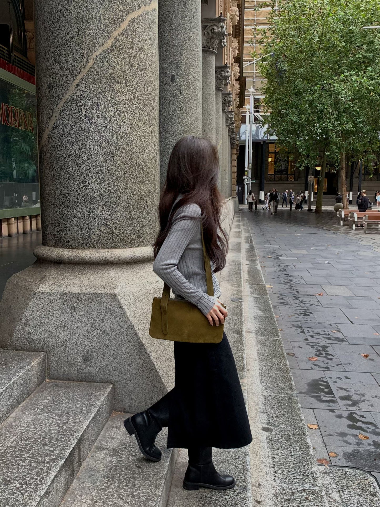 Ribbed Collar Knit Top