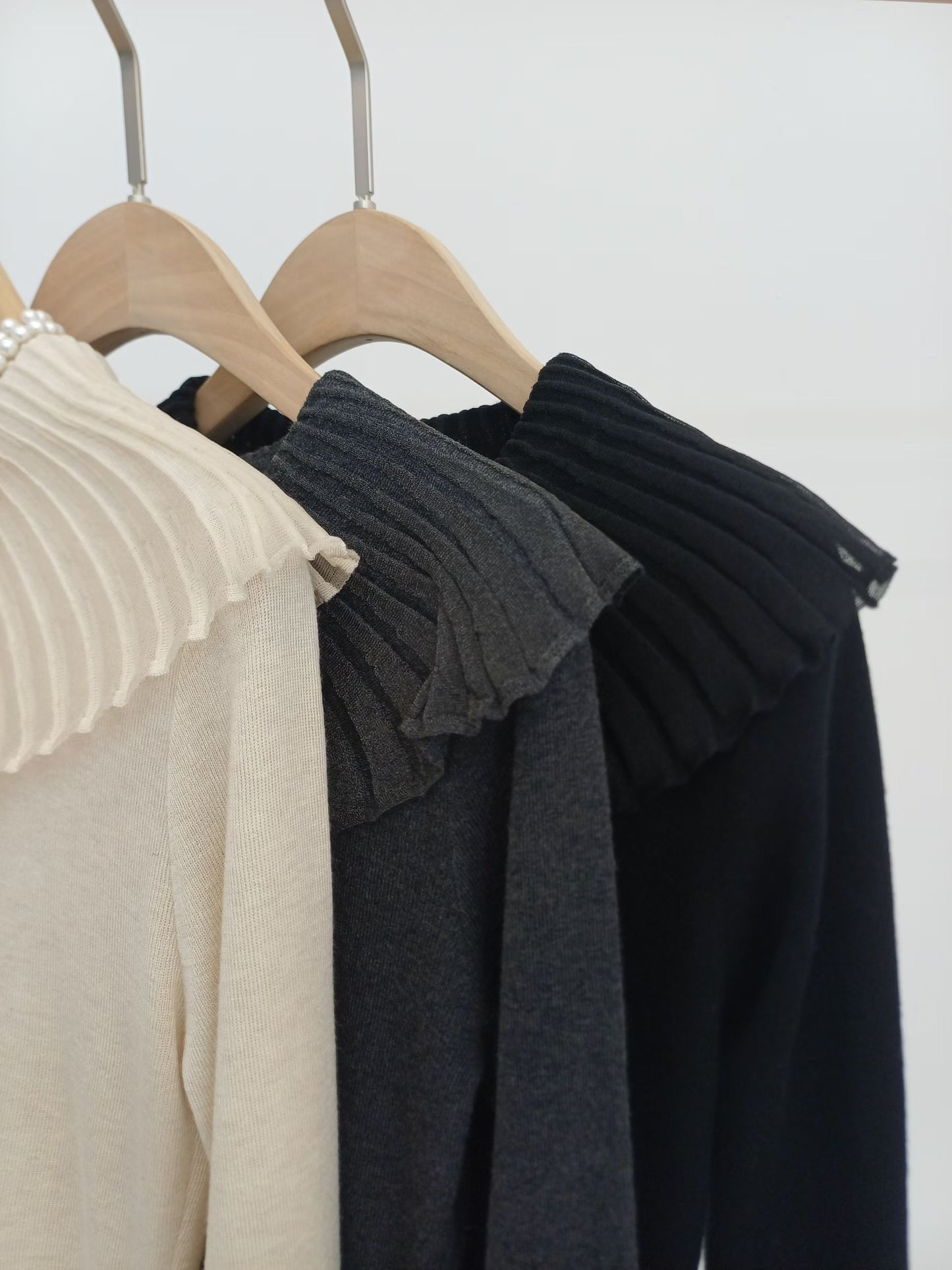 Pleated Collar Knit Top