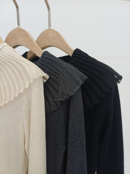 Pleated Collar Knit Top