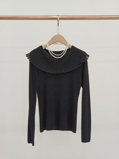 Pleated Collar Knit Top