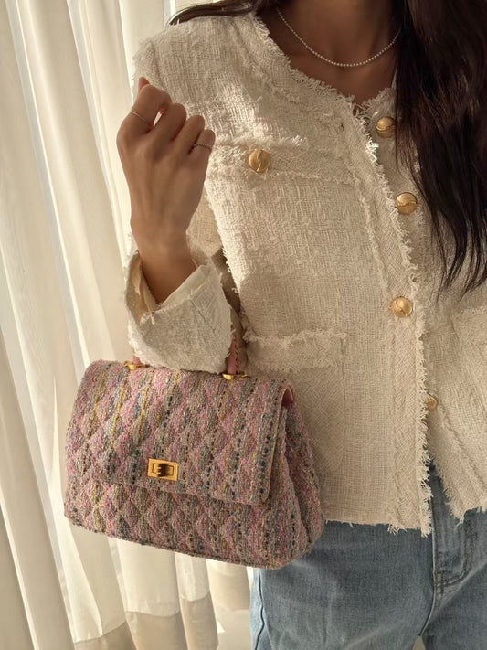 ⁺ ⁺ ⁺ ˖◛⁺⑅2025 SS Collection♡⑅⁺◛˖ ˚ ༘♡ 
Sincere’s choice 💫

Tweed handbag

靚款😍手拎/斜揹兩用

💕pre-order only