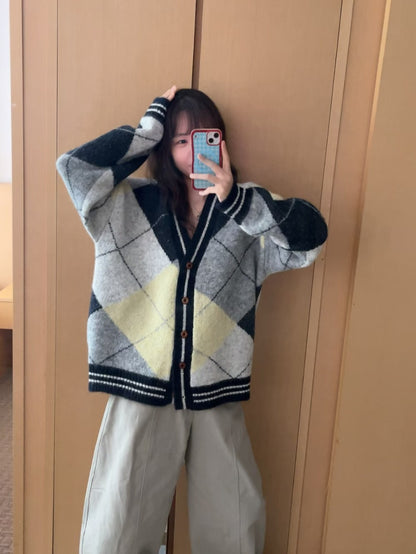 ✨【Argyle Knit Cardigan · 菱格紋針織開胸外套】✨