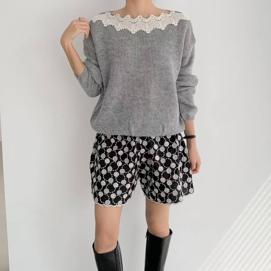 ✨【Lace Accent Knit Top · 蕾絲領針織上衣】✨