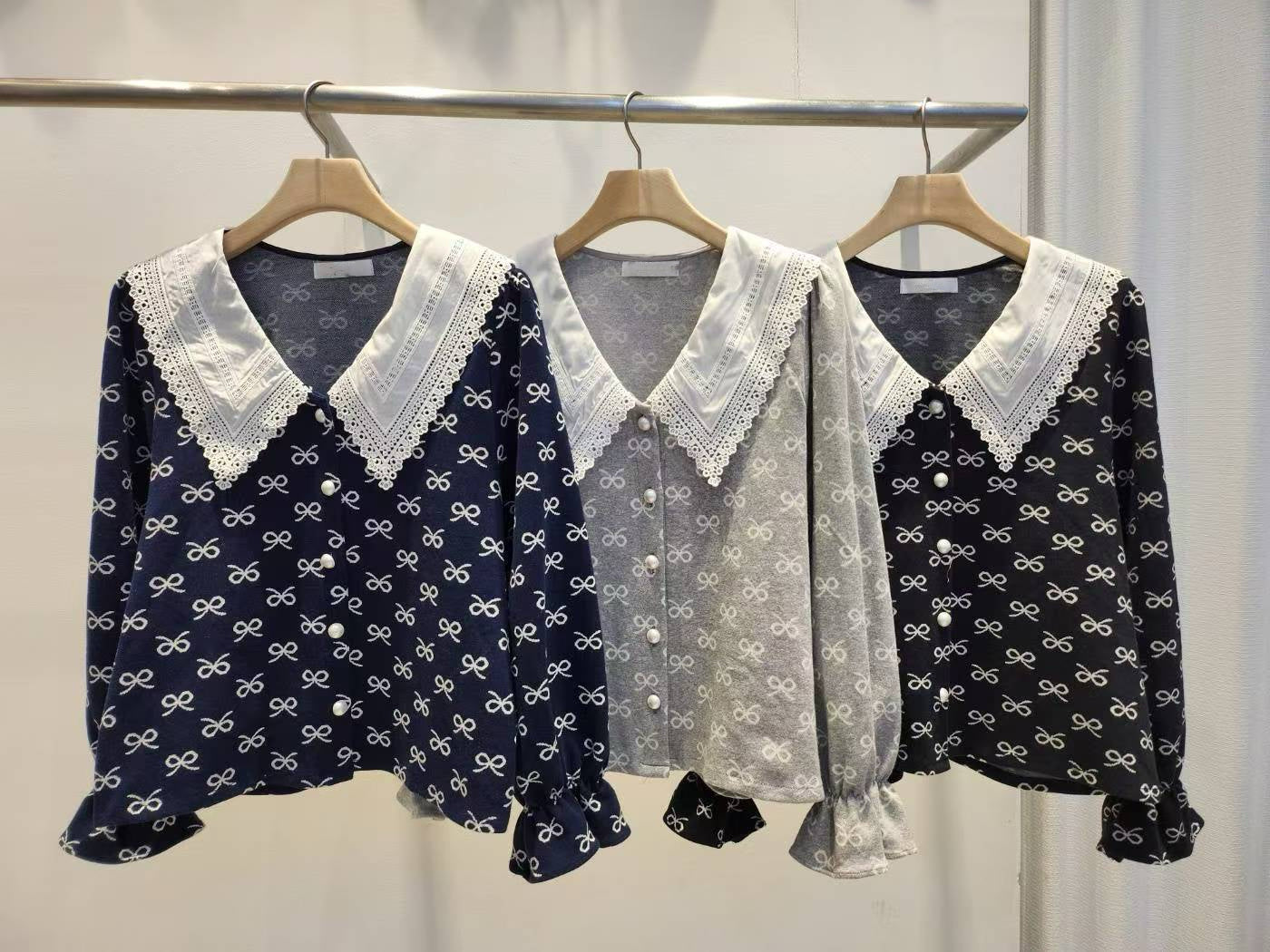 ✨【Bow Lace Collar Blouse · 蝴蝶結蕾絲領襯衫】✨