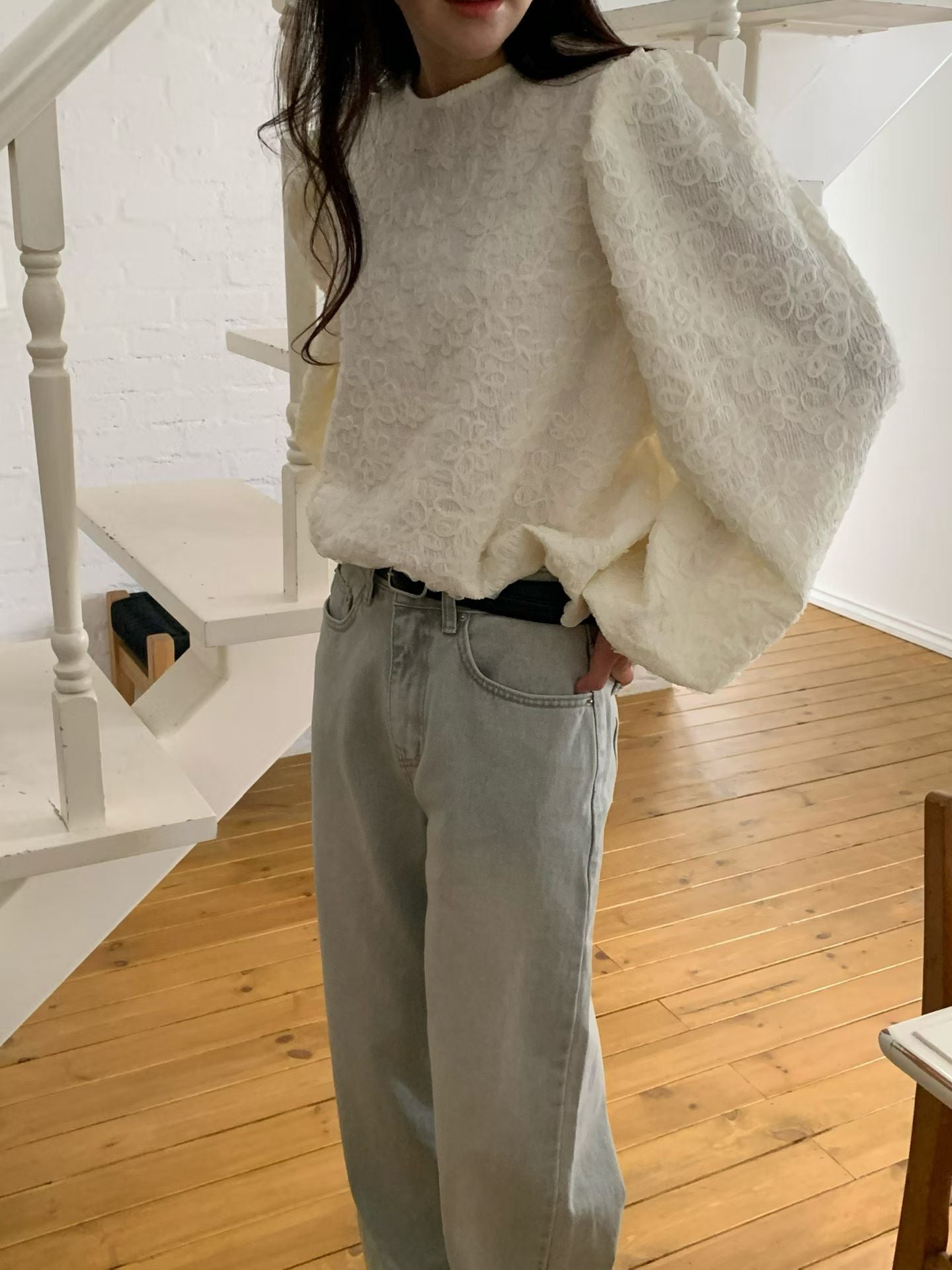 ✨【Floral Embroidered Puff Sleeve Blouse · 立體花卉氣質上衣】✨