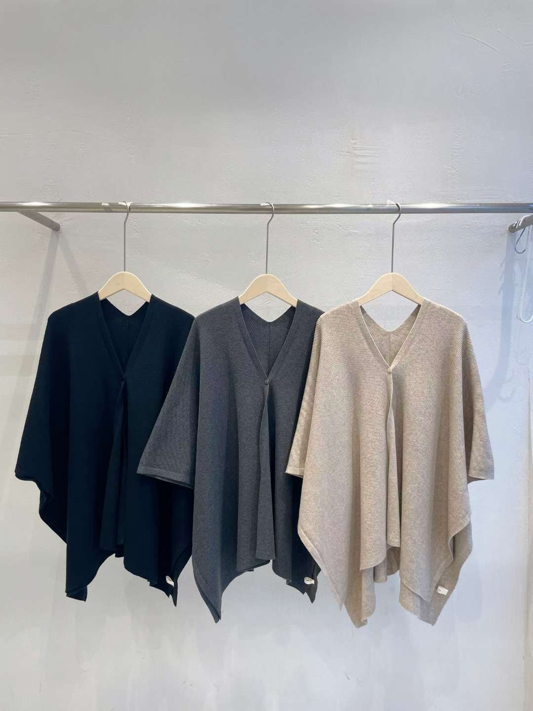 ✨【Knit Poncho · 氣質針織披肩上衣】✨