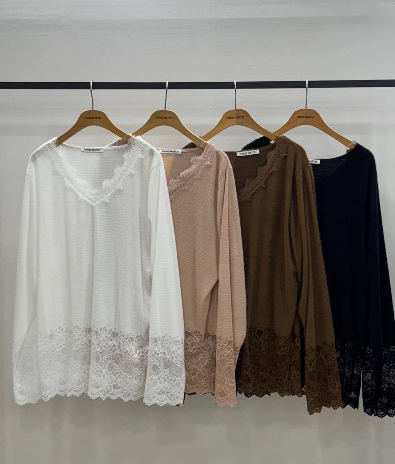 🌿【Paris Match Lace Knit Top · 法式蕾絲V領上衣】🌿