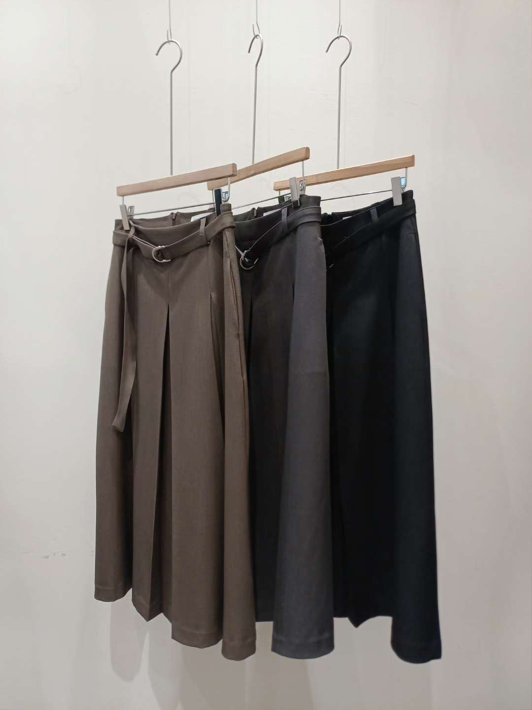 Belted A-Line Midi Skirt 綁帶A字中長裙