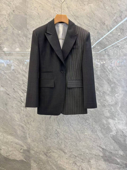 ✨【25FW Asymmetric Pinstripe Blazer · 韓版不對稱條紋西裝外套】✨
