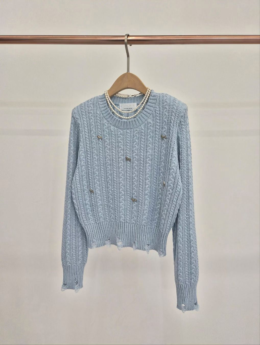 🩷🩵 Textured Knit Jewel Detail Top