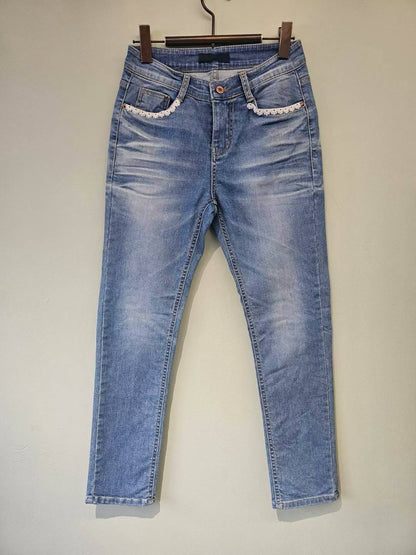 👖Lace Trim 9/10 Half Skinny Denim