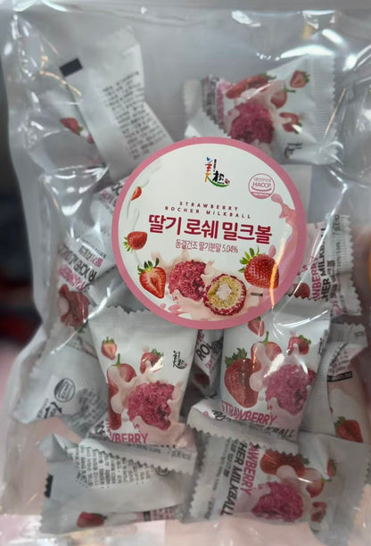 Strawberry Rocher Milkball (딸기 로쉐 밀크볼)